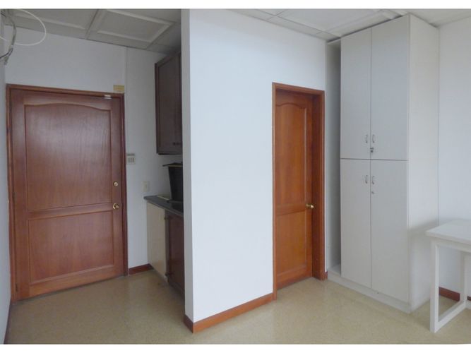 Oficina en arriendo en Sector Plaza De Bolivar, Pereira, 25 m² · foto 5 de 8