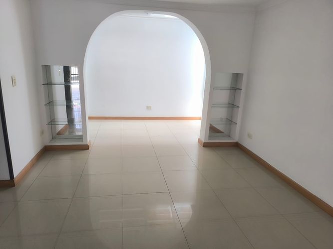 Casa de 4 alcobas en venta en Cota, 180 m² · foto 7 de 23