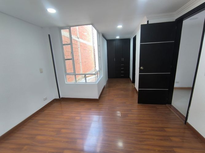 Casa de 4 alcobas en venta en Cota, 180 m² · foto 9 de 23