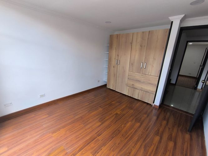 Casa de 4 alcobas en venta en Cota, 180 m² · foto 11 de 23