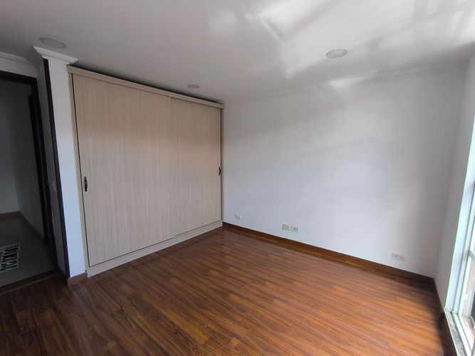 Casa de 4 alcobas en venta en Cota, 180 m² · foto 10 de 23