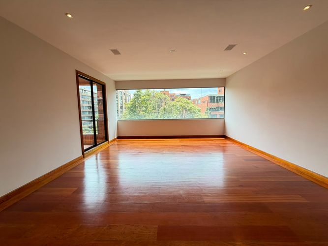 Apartamento de 4 alcobas en venta en La Cabrera, Bogotá, 480 m² · foto 5 de 24