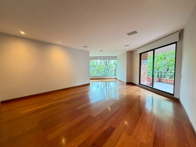 Apartamento de 4 alcobas en venta en La Cabrera, Bogotá, 480 m² · foto 14 de 24
