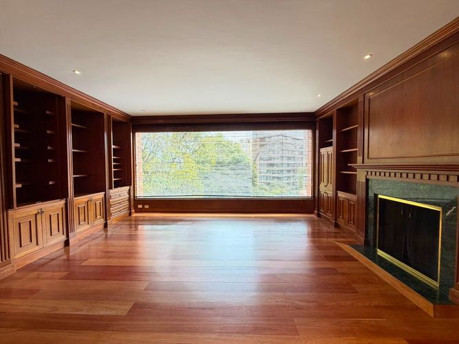 Apartamento de 4 alcobas en venta en La Cabrera, Bogotá, 480 m² · foto 4 de 24
