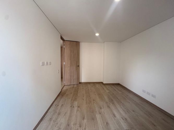 Apartamento de 2 alcobas en arriendo en San Jose, Sabaneta, 59 m² · foto 6 de 10