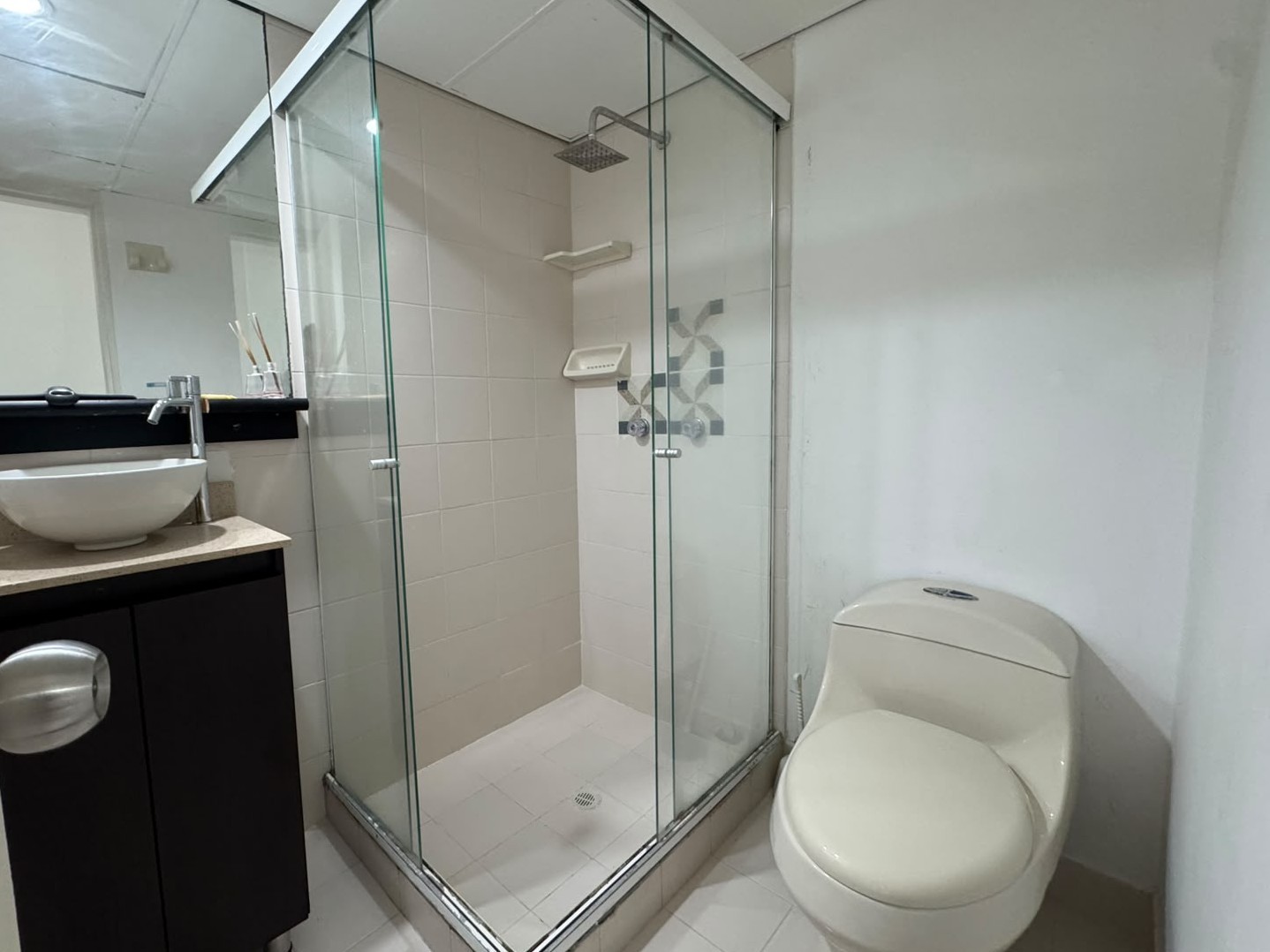 Apartamento en arriendo en El Poblado, Medellín · foto 7 de 14