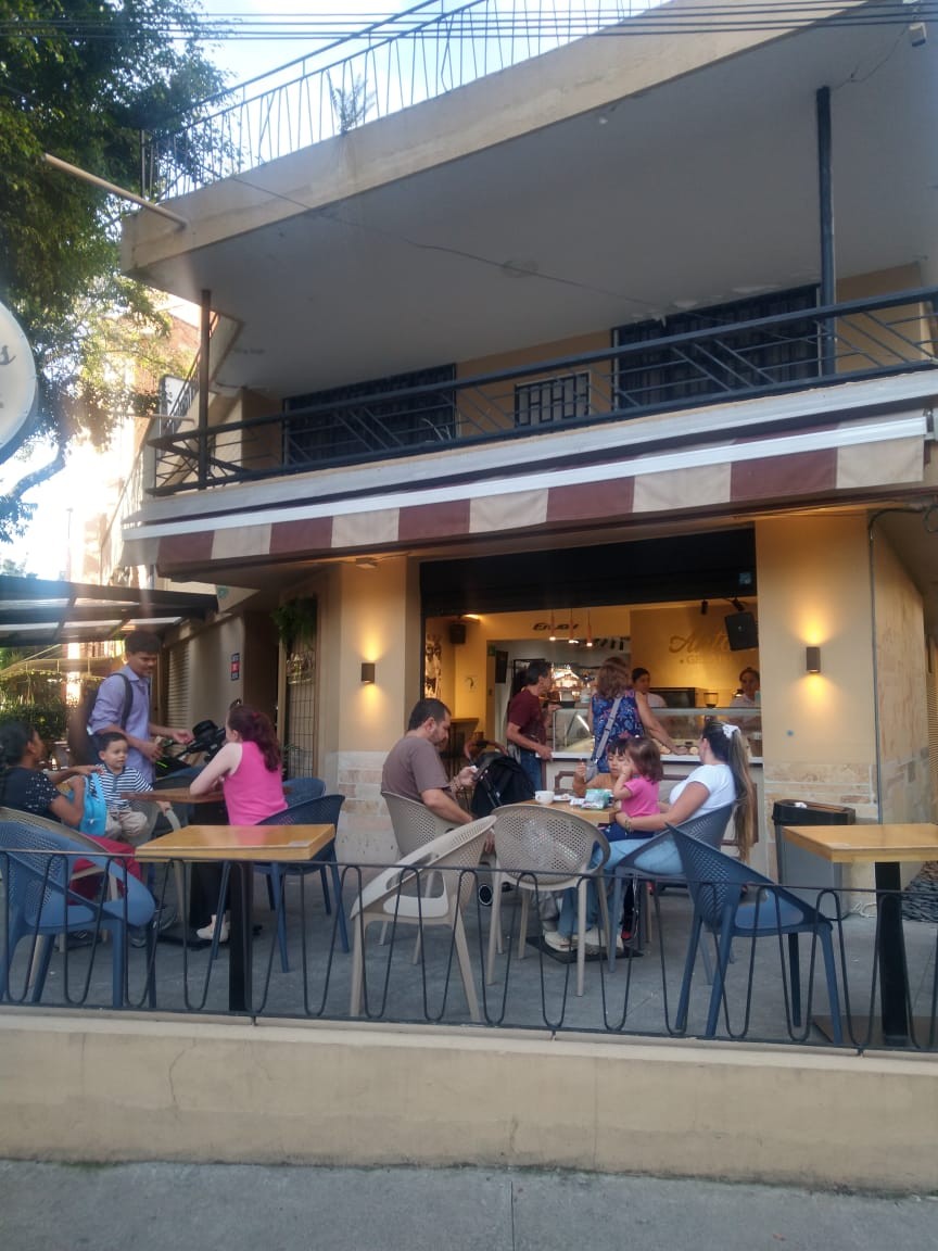Casa en Arriendo en Laureles, Medellín