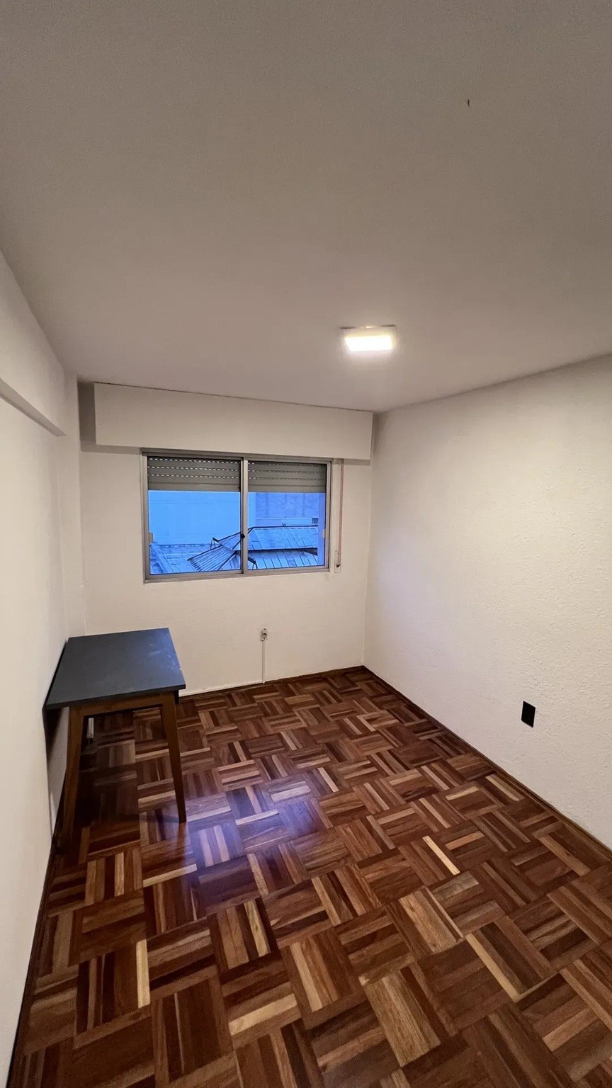 ALQUILER EN CORDON, 3 DORMITORIOS, SEMI AMUEBLADO, 2 BAÑOS, ASCENSOR, PORTERIA DIURNA · Foto 5