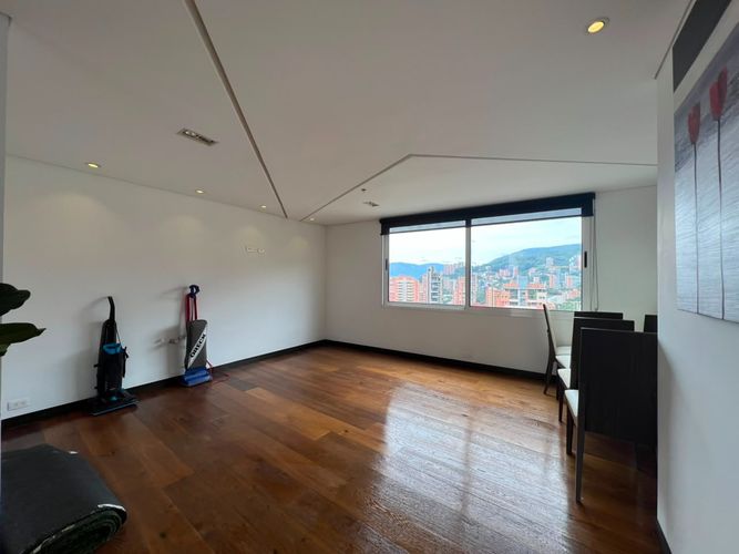 Apartamento de 3 alcobas en venta en Alejandría, Medellín, 380 m² · foto 3 de 20