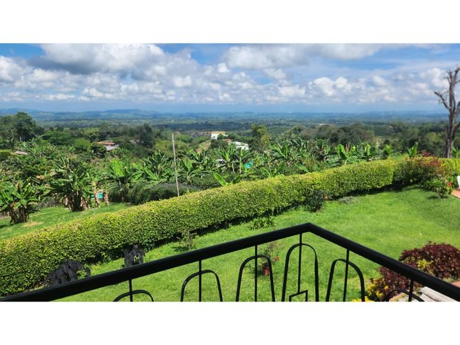 Finca en venta en Arabia, Pereira, 850 m² · foto 9 de 24