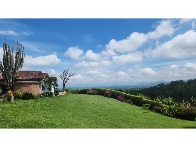 Finca en venta en Arabia, Pereira, 850 m² · foto 11 de 24
