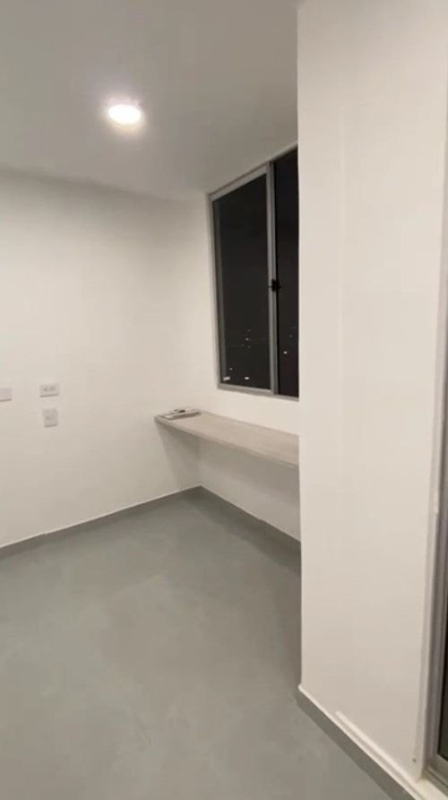Apartamento de 2 alcobas en venta en Miraflores, Girardot, 50 m² · foto 2 de 14