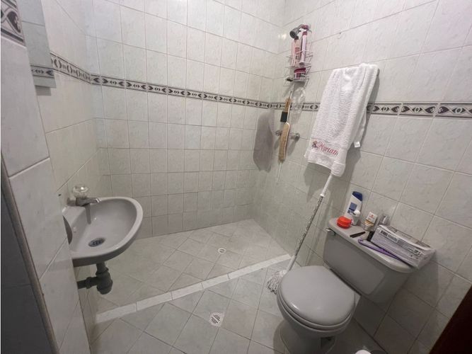 Casa de 3 alcobas en venta en San Alonso, Girón, 190 m² · foto 6 de 18