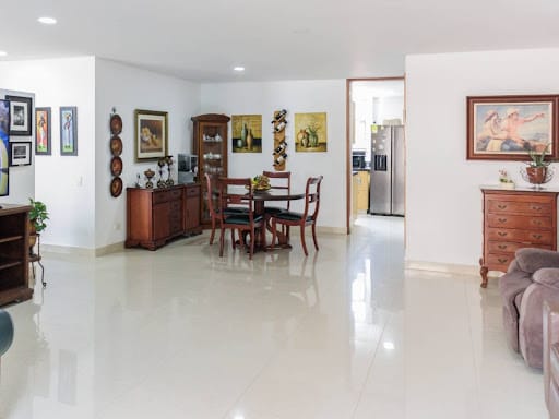 Apartamento de 3 alcobas en venta en Laureles, Medellín, 154 m² · foto 5 de 24