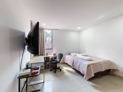 Apartamento de 3 alcobas en venta en Laureles, Medellín, 154 m² · foto 16 de 24