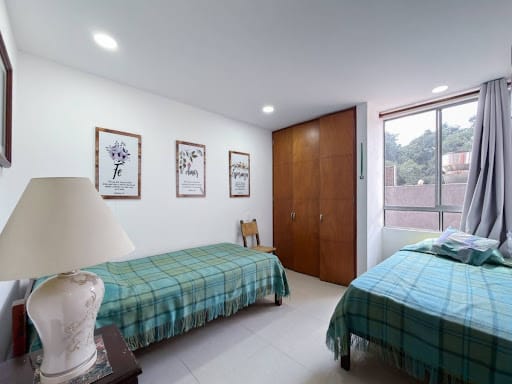 Apartamento de 3 alcobas en venta en Laureles, Medellín, 154 m² · foto 18 de 24