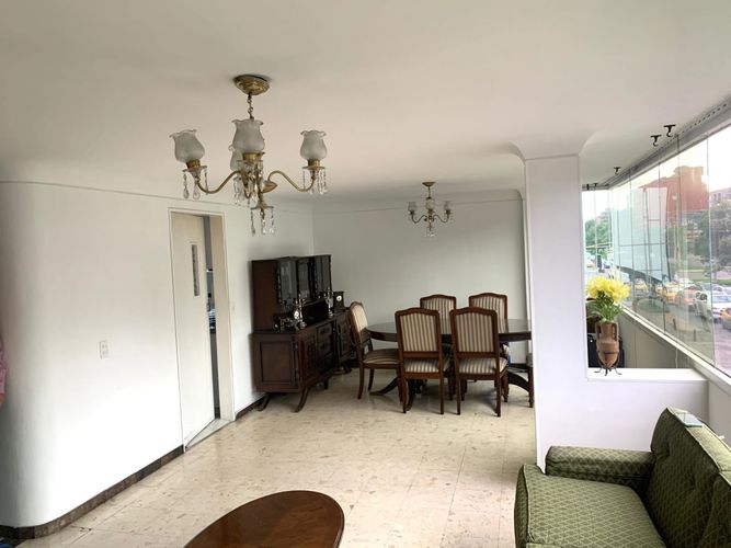 Apartamento en venta en Santa Paula, Bogotá · foto 3 de 9