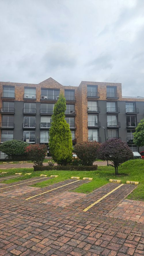 Oficina en venta en Villa Olimpica, Chía, 42 m² · foto 10 de 11