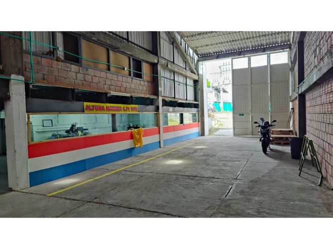 Bodega en arriendo en Sc. El Eden, Armenia, 1000 m² · foto 6 de 10