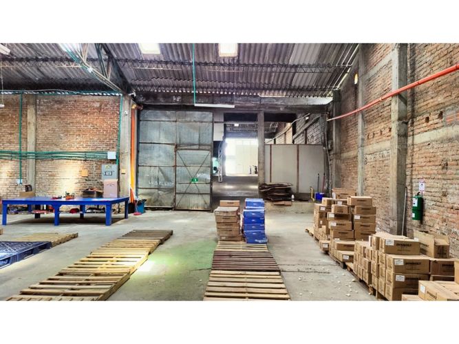 Bodega en arriendo en Sc. El Eden, Armenia, 1000 m² · foto 7 de 10
