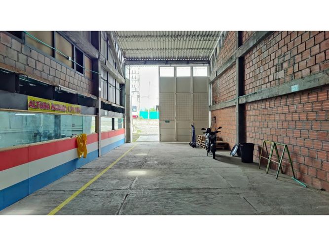 Bodega en arriendo en Sc. El Eden, Armenia, 1000 m² · foto 8 de 10