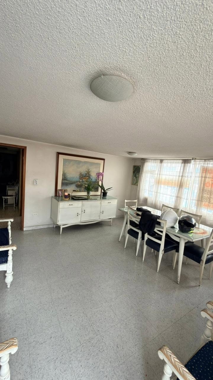 Casa en venta en Engativá, Bogotá · foto 3 de 15