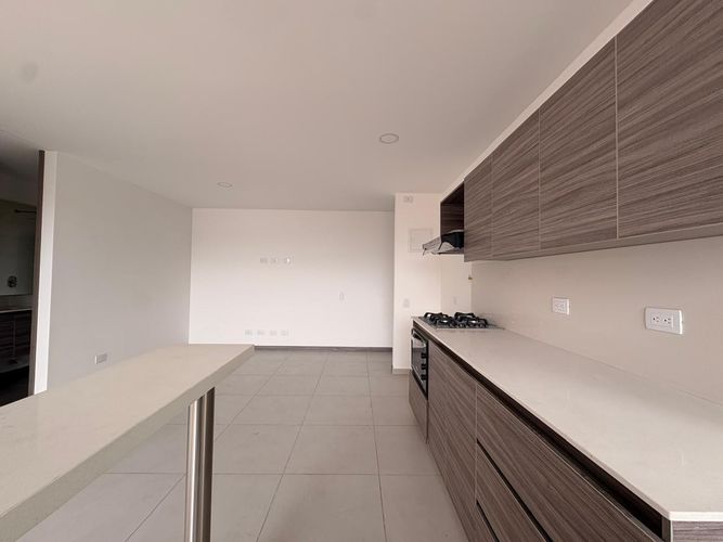 Apartamento de 3 alcobas en venta en Maria Auxiliadora, Sabaneta, 75 m² · foto 5 de 14