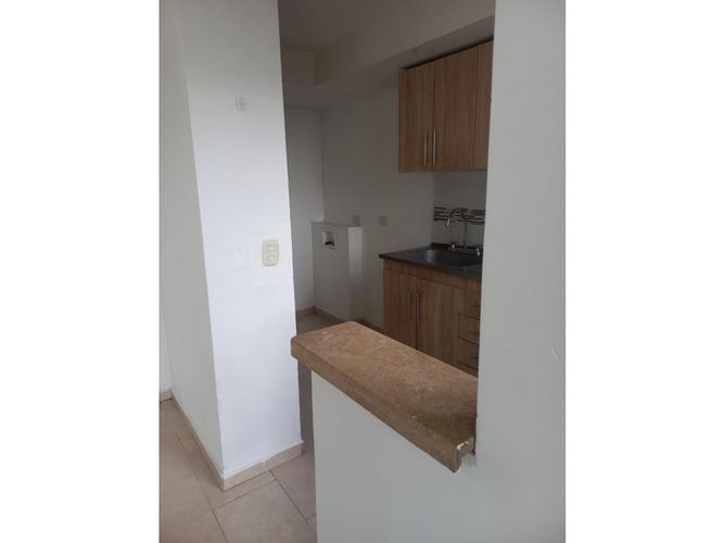 Apartamento de 3 alcobas en venta en San Pedro, Yumbo, 57 m² · foto 5 de 21