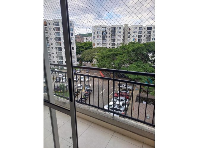 Apartamento de 3 alcobas en venta en San Pedro, Yumbo, 57 m² · foto 9 de 21