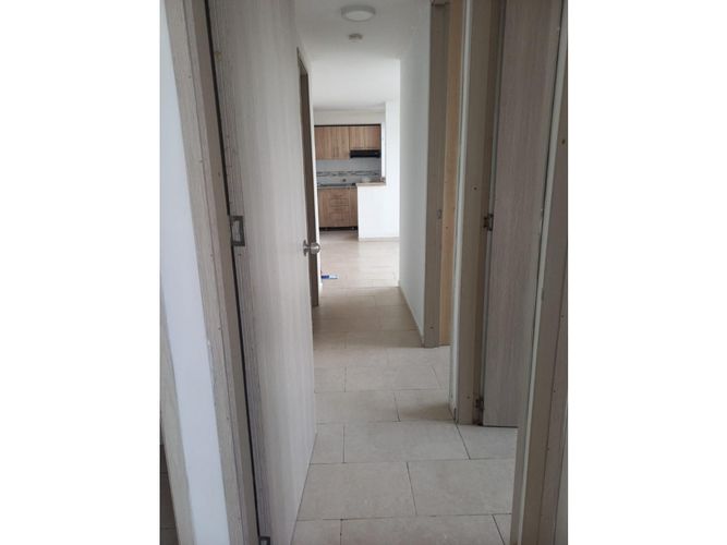 Apartamento de 3 alcobas en venta en San Pedro, Yumbo, 57 m² · foto 10 de 21