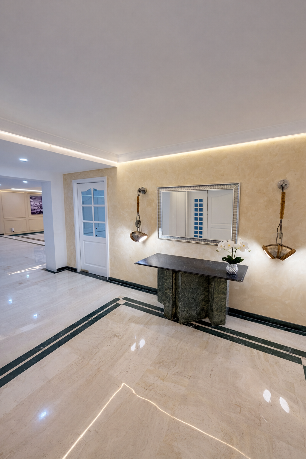 Apartamento en arriendo en El Poblado, Medellín · foto 4 de 18