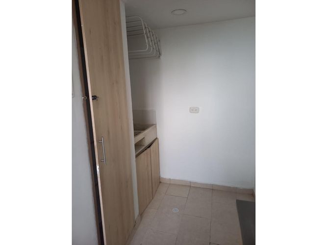 Apartamento de 3 alcobas en venta en San Pedro, Yumbo, 57 m² · foto 15 de 21