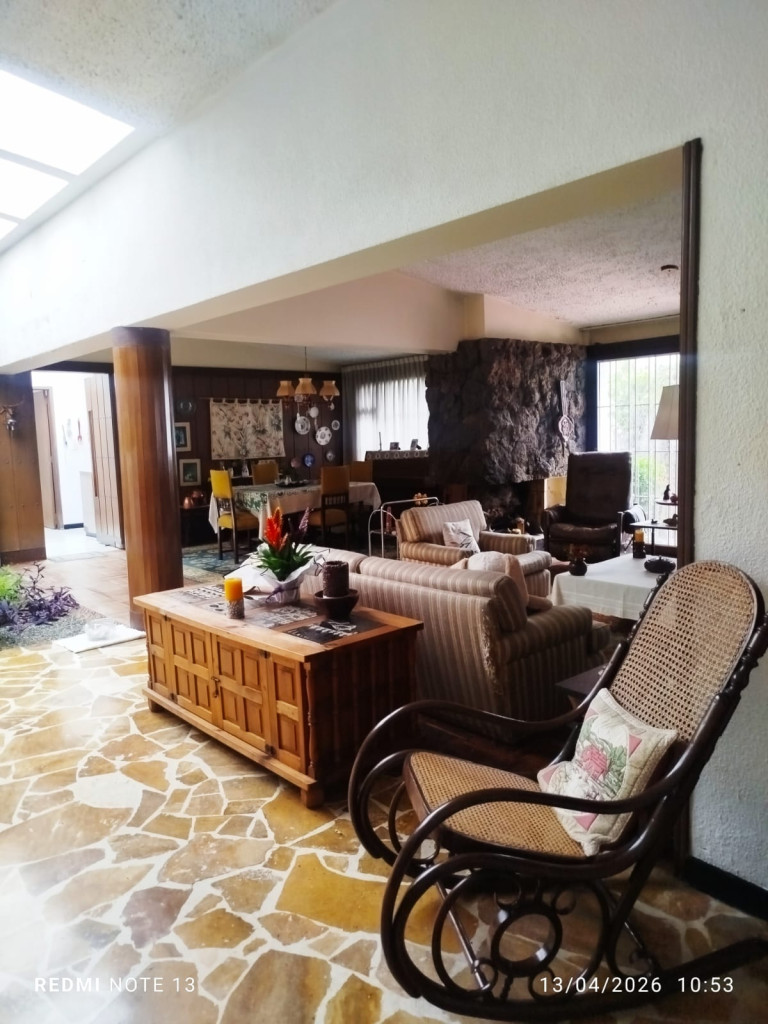 Casa en venta en Santa Barbara Alta, Bogotá · foto 2 de 17