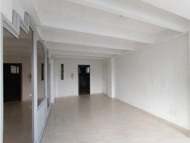 Apartamento de 3 alcobas en venta en La Toscana, Manizales, 87 m² · foto 2 de 23