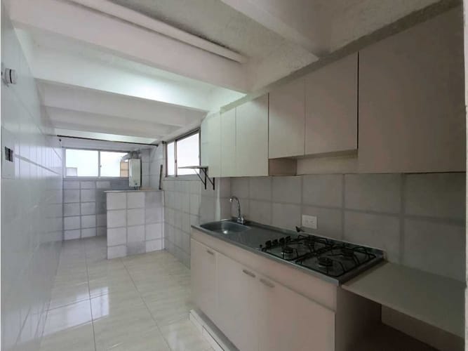 Apartamento de 3 alcobas en venta en La Toscana, Manizales, 87 m² · foto 3 de 23