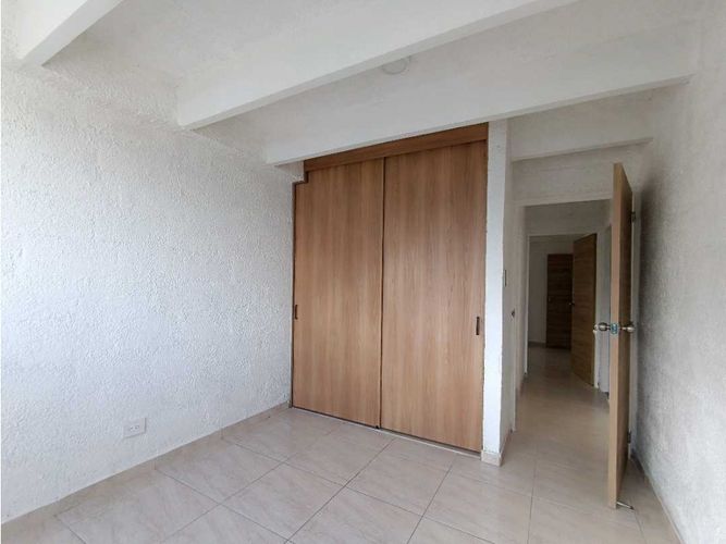 Apartamento de 3 alcobas en venta en La Toscana, Manizales, 87 m² · foto 8 de 23
