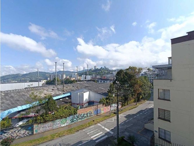 Apartamento de 3 alcobas en venta en La Toscana, Manizales, 87 m² · foto 18 de 23