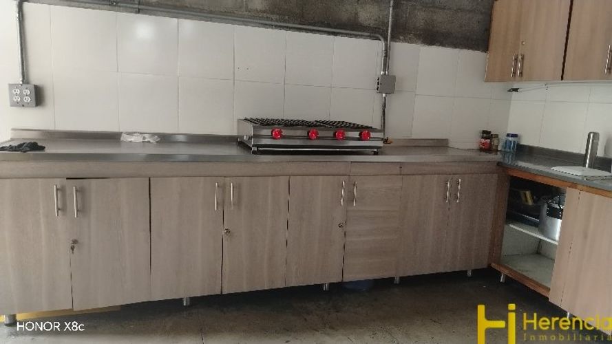 Bodega en arriendo en Viviendas Del Sur, Itagüí, 550 m² · foto 11 de 16