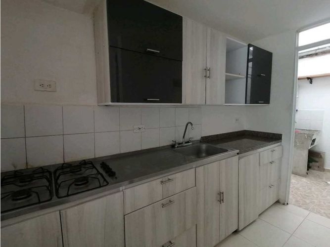 Casa de 3 alcobas en venta en Bosques De Gibraltar, Armenia, 65 m² · foto 3 de 21