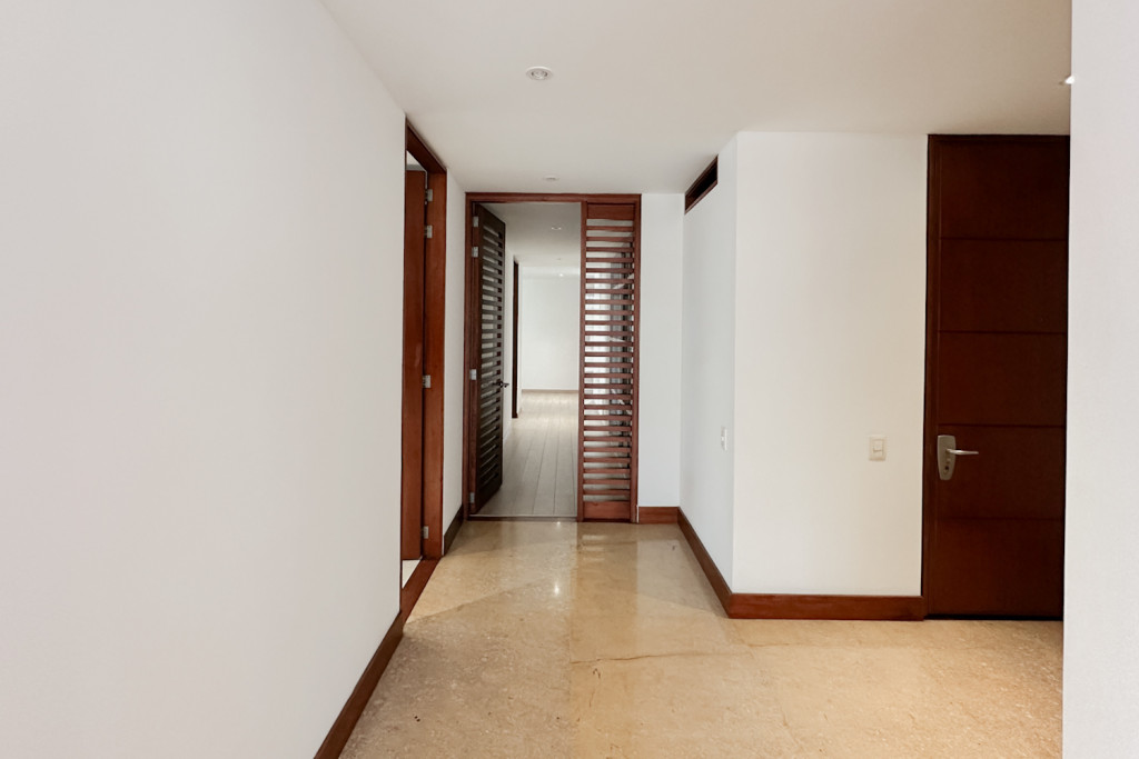 Apartamento en venta en El Chico, Bogotá · foto 3 de 24