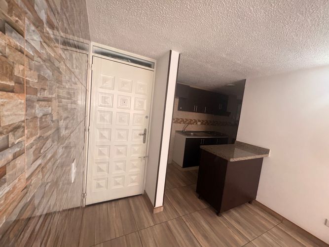 Apartamento de 3 alcobas en venta en Conjunto Residencial Solera La Prosperidad, Madrid, 63 m² · foto 2 de 22