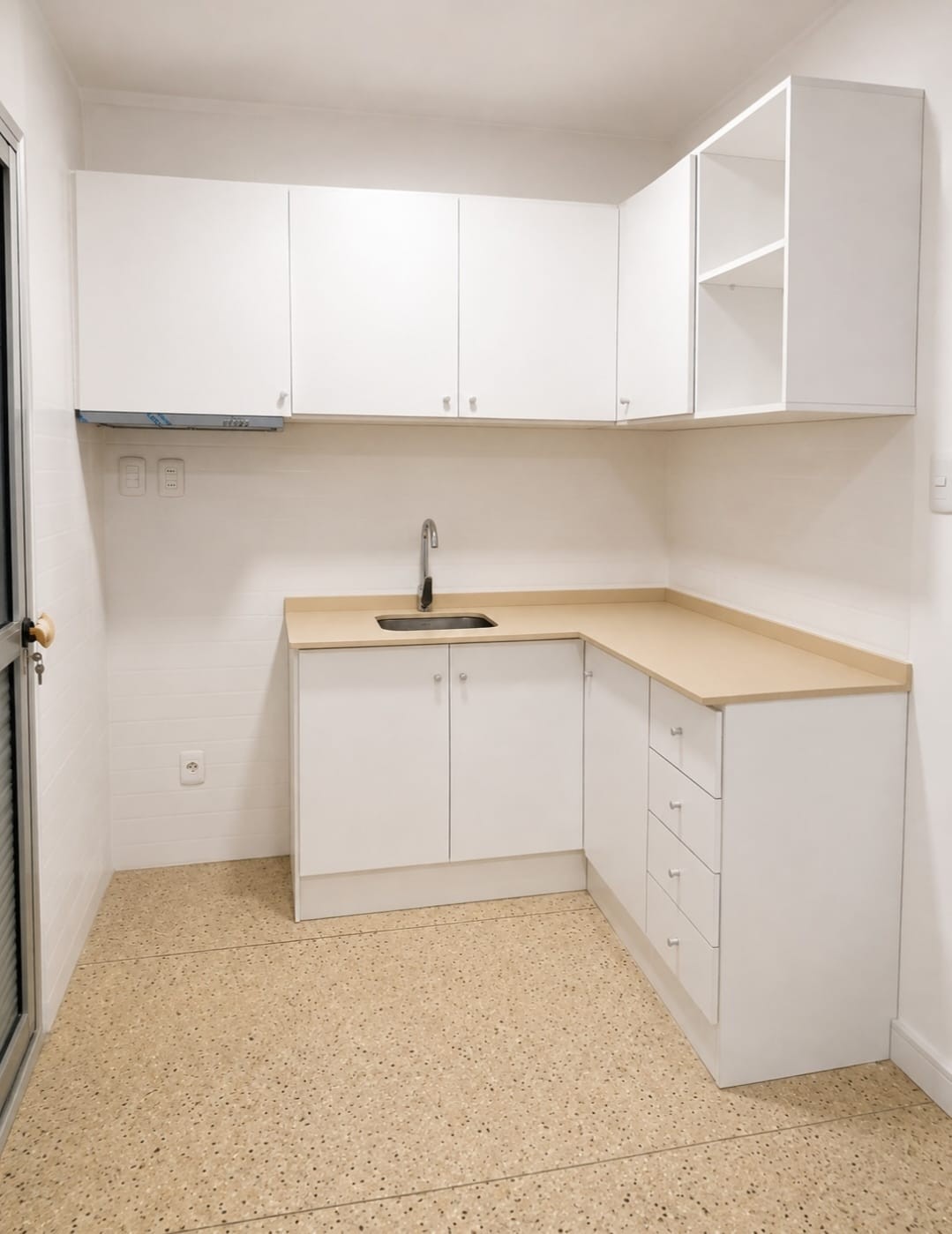 Exclusivo apartamento de 1 dormitorio con terraza, como a estrenar en el corazón del Buceo, a pasos de la Rambla. · Foto 4
