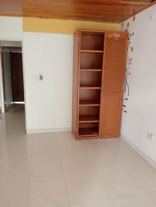 Casa de 3 alcobas en venta en Hiervabuena, Villavicencio, 140 m² · foto 6 de 9