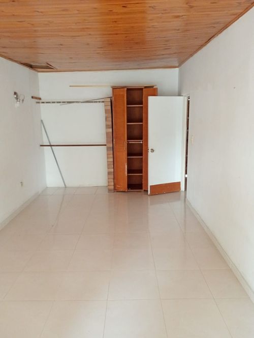 Casa de 3 alcobas en venta en Hiervabuena, Villavicencio, 140 m² · foto 2 de 9