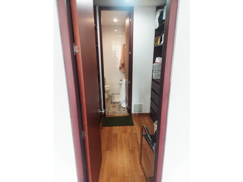 Apartamento en venta en Santa Barbara, Bogotá · foto 9 de 11