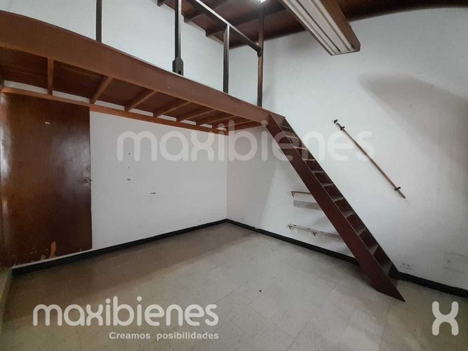Oficina en arriendo en Santa Maria De Los Angeles, Medellín, 16 m² · foto 2 de 5