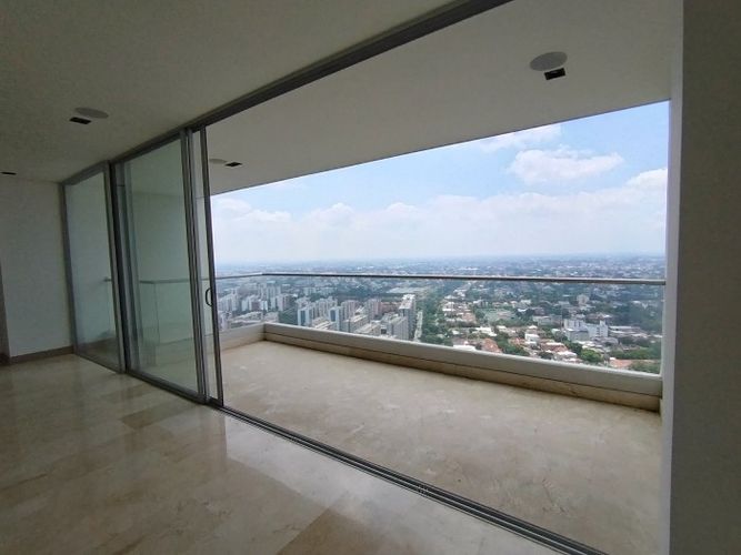 Apartamento de 3 alcobas en venta en Menga, Cali, 144 m² · foto 3 de 24