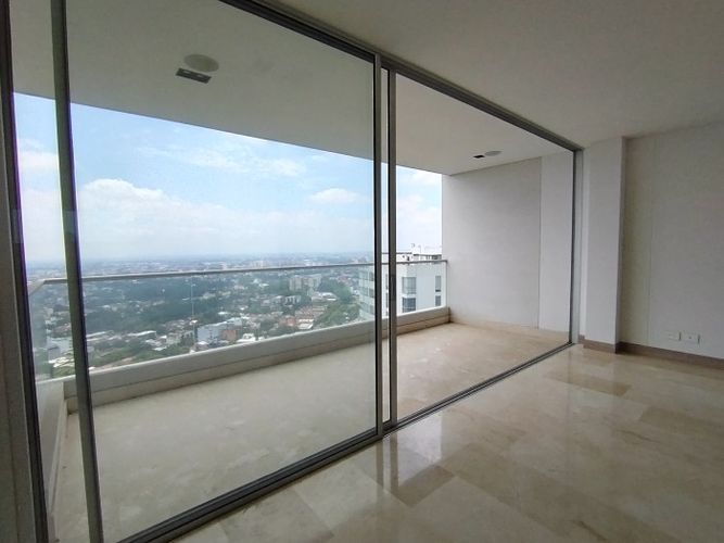 Apartamento de 3 alcobas en venta en Menga, Cali, 144 m² · foto 4 de 24
