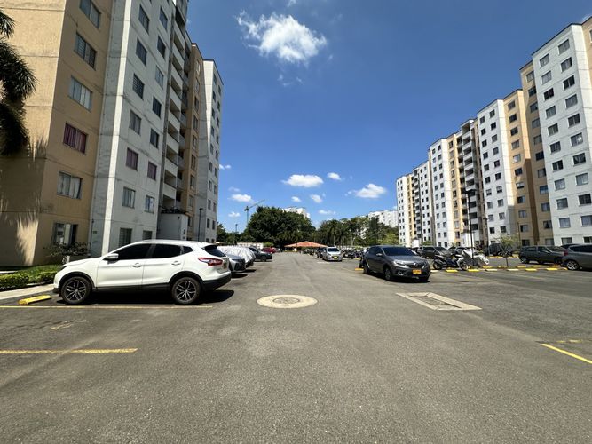 Apartamento de 2 alcobas en venta en Ub. Quintas De Bolivar, Jamundí, 62 m² · foto 2 de 24