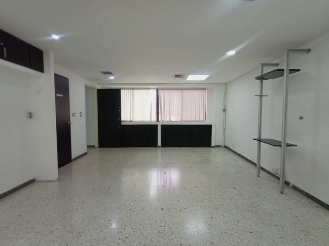 Oficina en arriendo en San Pedro, Cali, 40 m² · foto 3 de 8